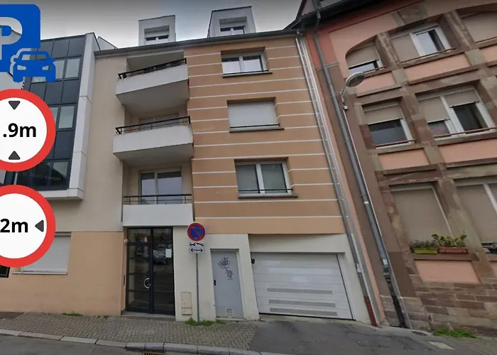 Hallesgare 1 Free Parking